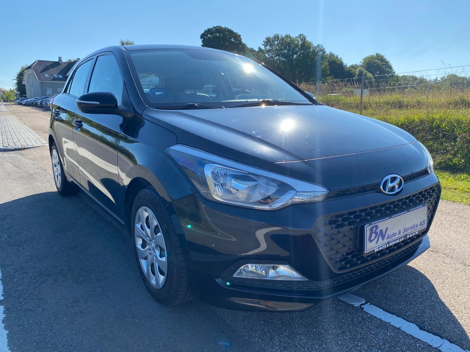 Hyundai i20 1,25 Trend 5d