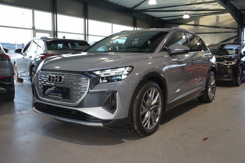 Audi Q4 e-tron 45 S-line 5d