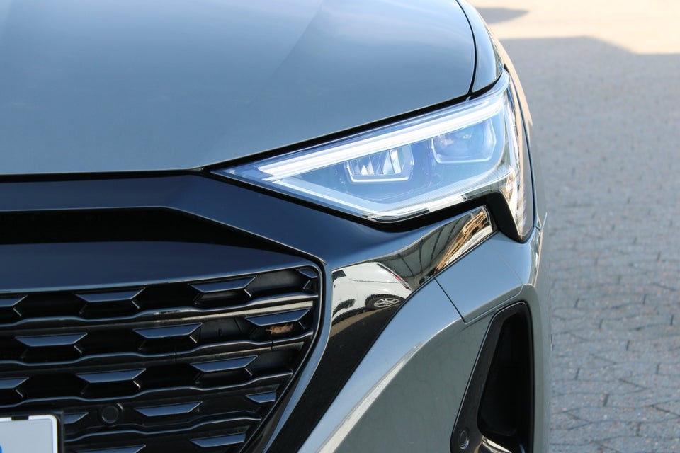 Audi Q8 e-tron 55 S-line Sportback quattro 5d