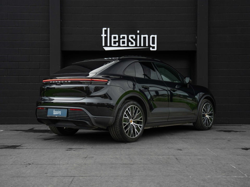 Porsche Macan 4 5d