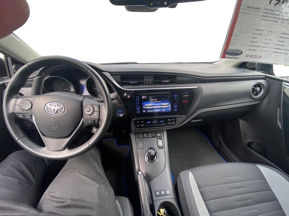 Toyota Auris 1,8 Hybrid H2 Comfort Touring Sports CVT 5d