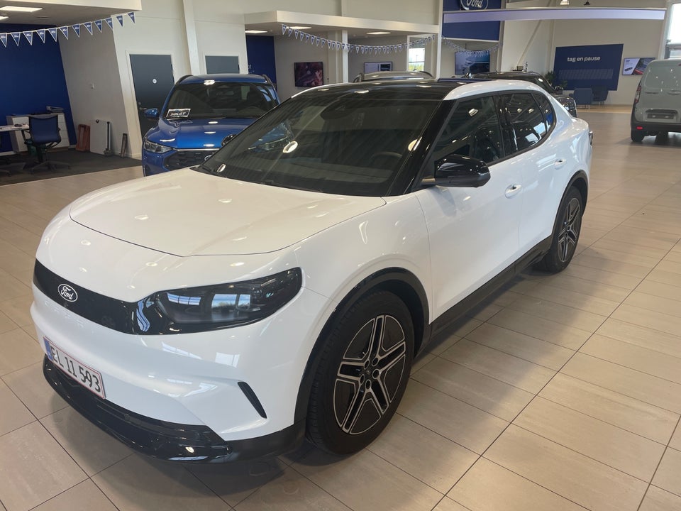 Ford Capri 82 Premium Extended Range 5d