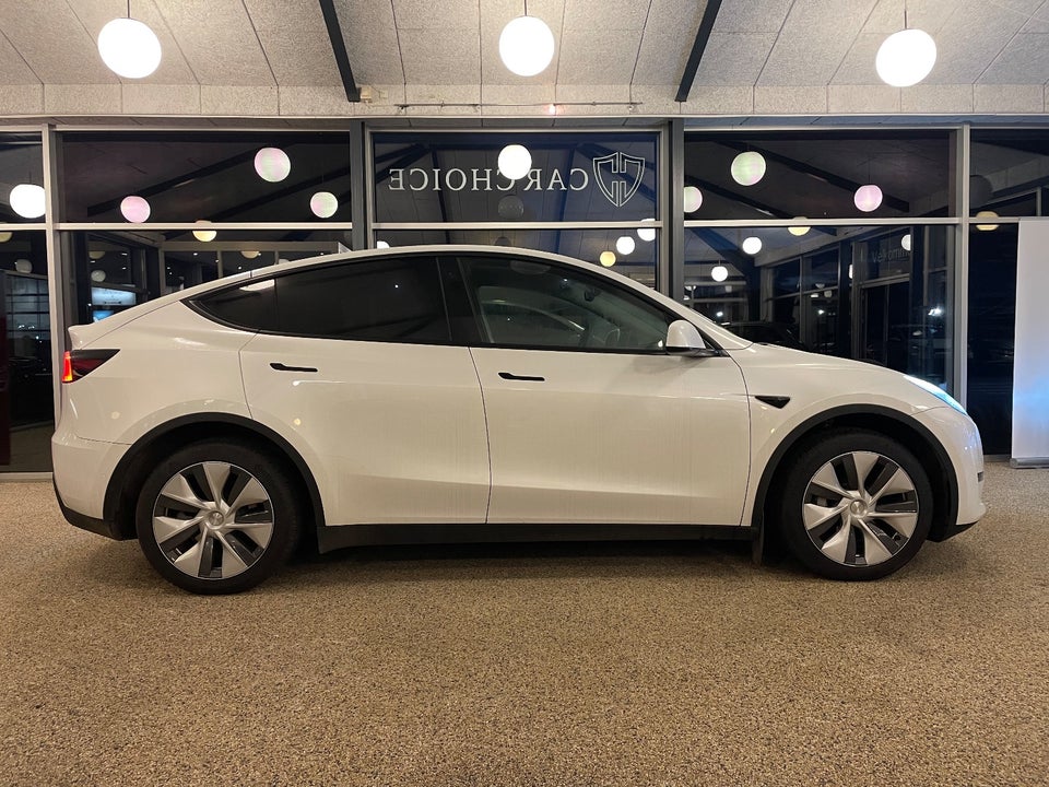 Tesla Model Y Long Range AWD 5d