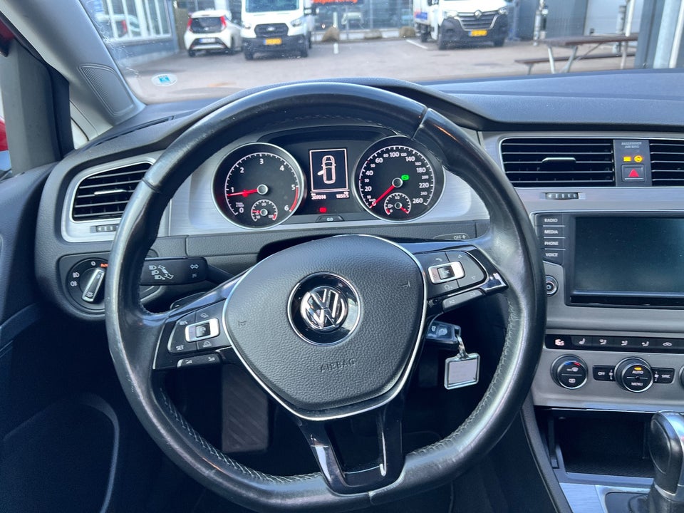 VW Golf VII 1,6 TDi 110 Comfortline Variant DSG BM 5d