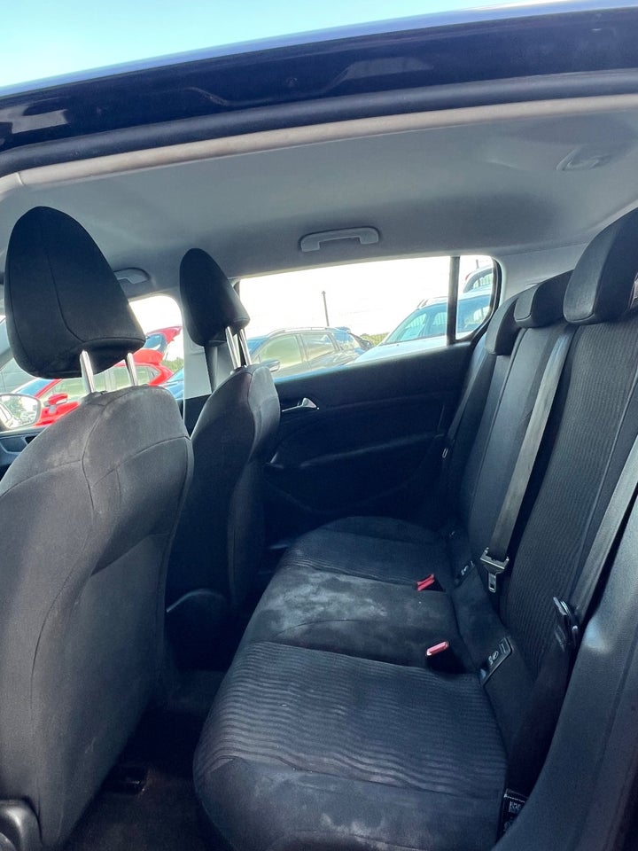 Peugeot 308 1,2 VTi 82 Access 5d