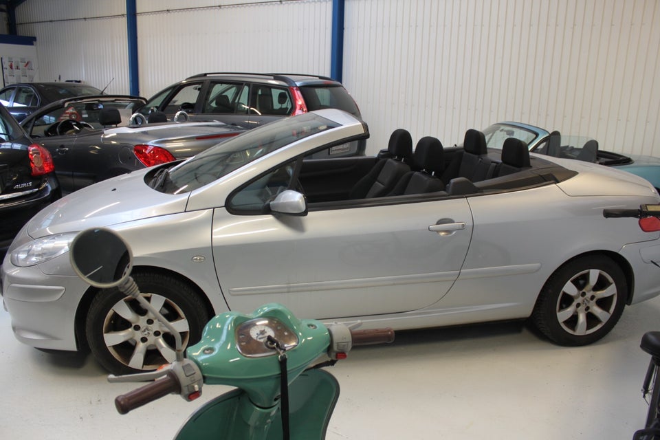 Peugeot 307 2,0 16V CC aut. 2d