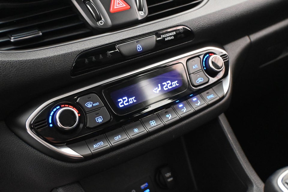 Hyundai i30 1,6 CRDi 110 Life+ 5d