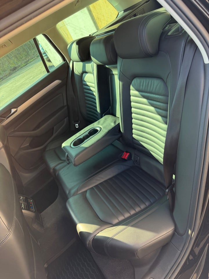 VW Passat 2,0 TDi 190 Highline Variant DSG 4Motion 5d