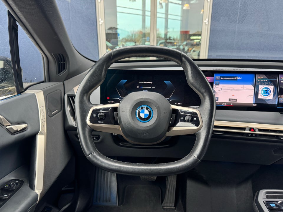 BMW iX xDrive40 Supercharged 5d