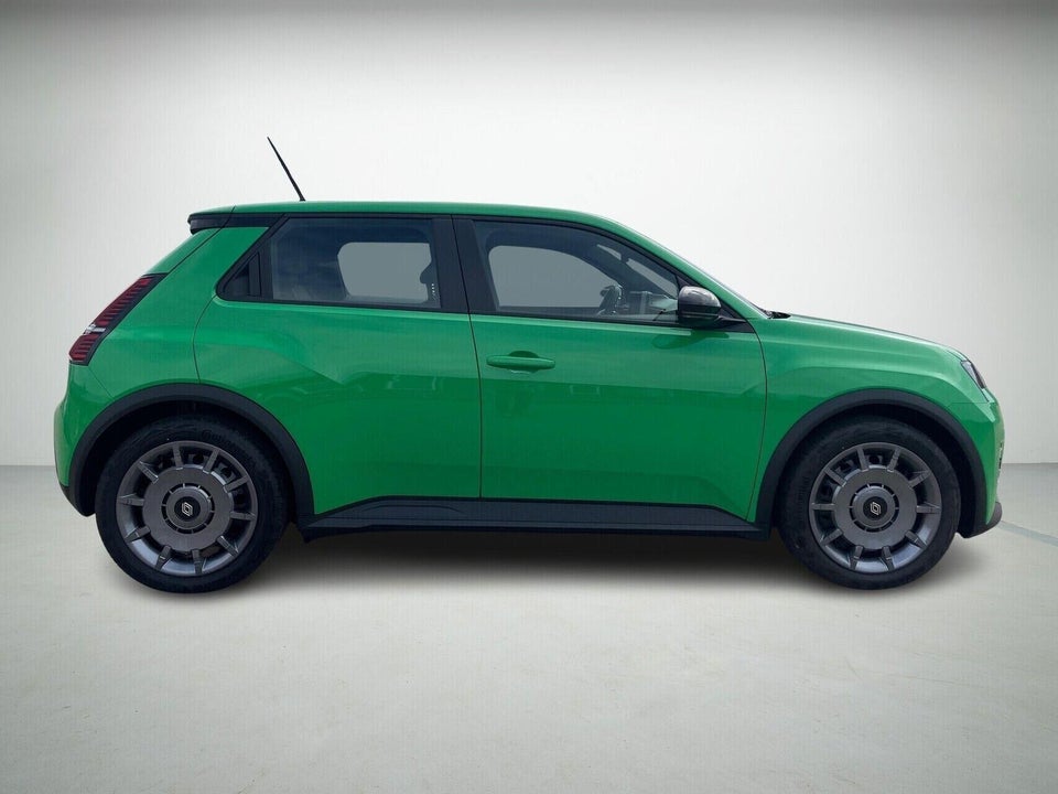 Renault 5 E-Tech 40 Evolution 5d