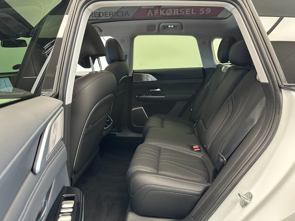 Xpeng G9 Standard Range 5d