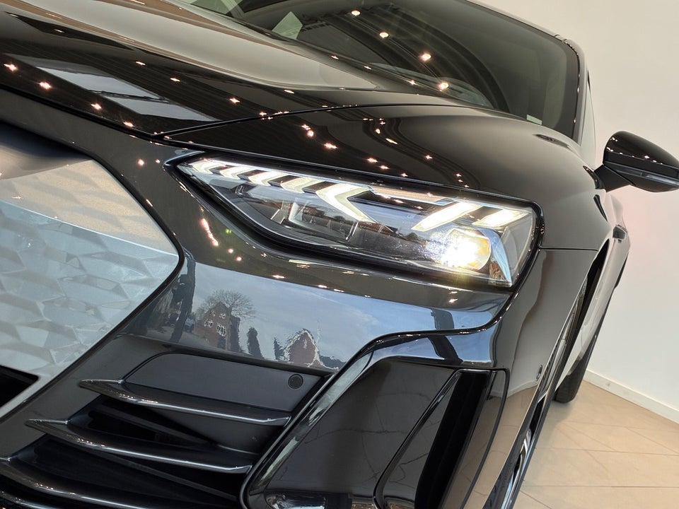 Audi e-tron GT quattro 4d