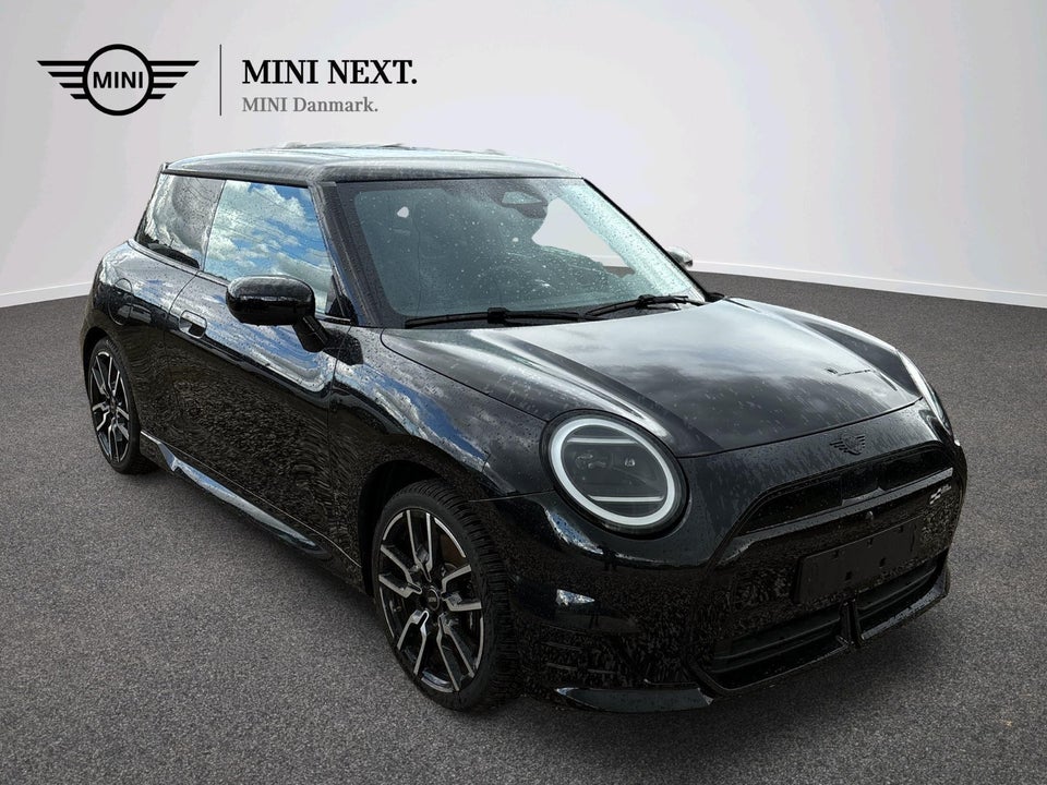 MINI Cooper SE JCW Trim XL 3d