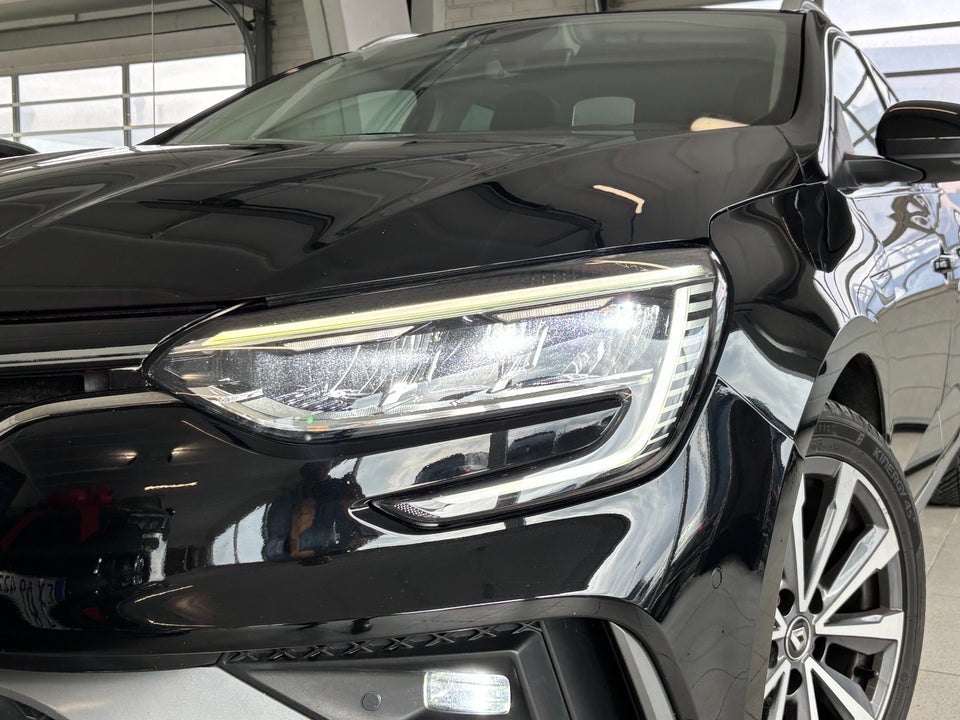 Renault Megane IV 1,6 E-Tech R.S. Line Sport Tourer 5d