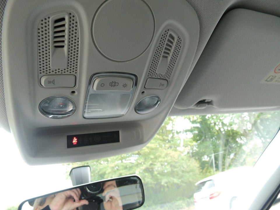 Citroën C4 1,6 VTi 120 Attraction 5d