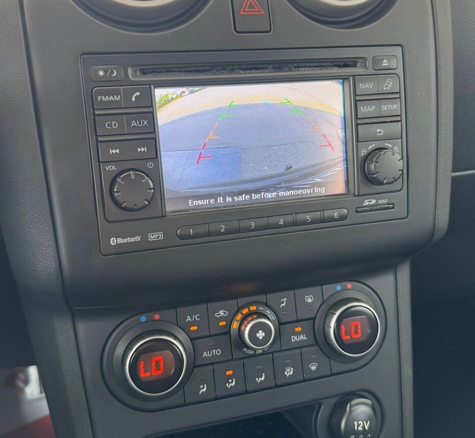 Nissan Qashqai 1,6 Tekna 5d