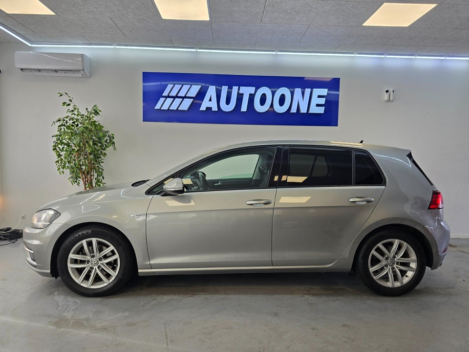 VW Golf VII 1,5 TSi 130 Comfortline DSG 5d