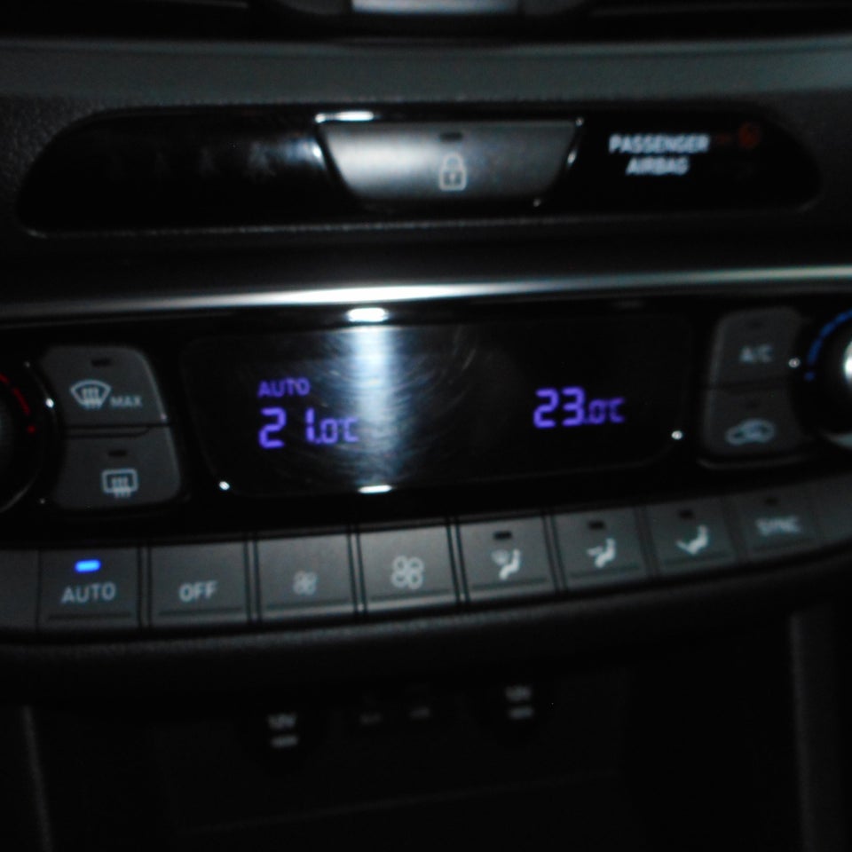 Hyundai i30 1,6 CRDi 110 Trend 5d