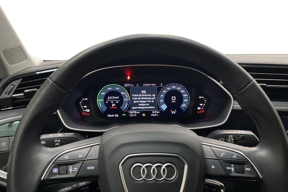 Audi Q3 45 TFSi e Attitude+ S-tr. 5d