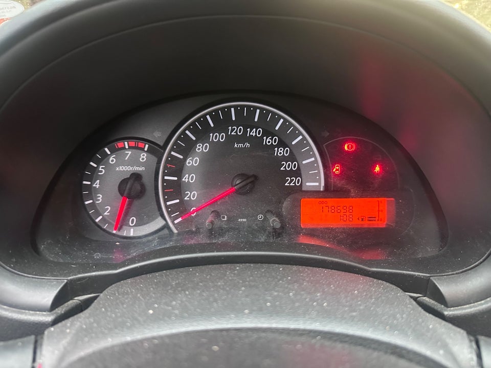 Nissan Micra 1,2 Acenta 5d