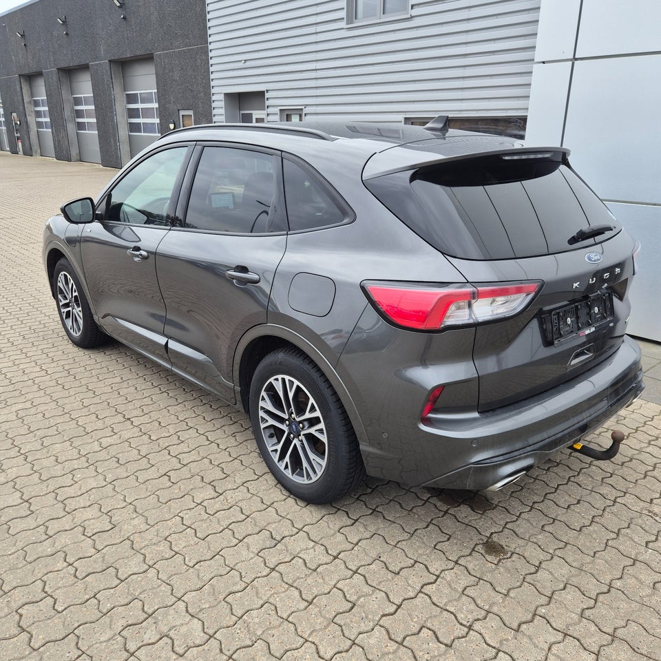 Ford Kuga 2,5 PHEV ST-Line X CVT 5d