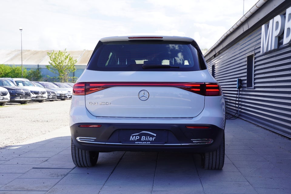 Mercedes EQB250+ Progressive 7prs 5d