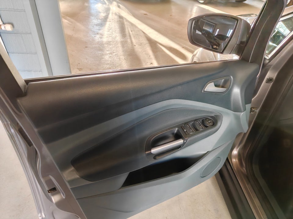 Ford C-MAX 1,6 Ti-VCT 105 Trend 5d