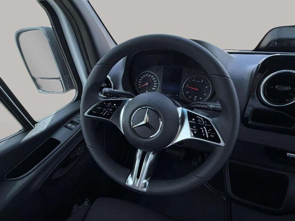 Mercedes Sprinter 317 2,0 CDi A2 Kassevogn PRO aut. RWD