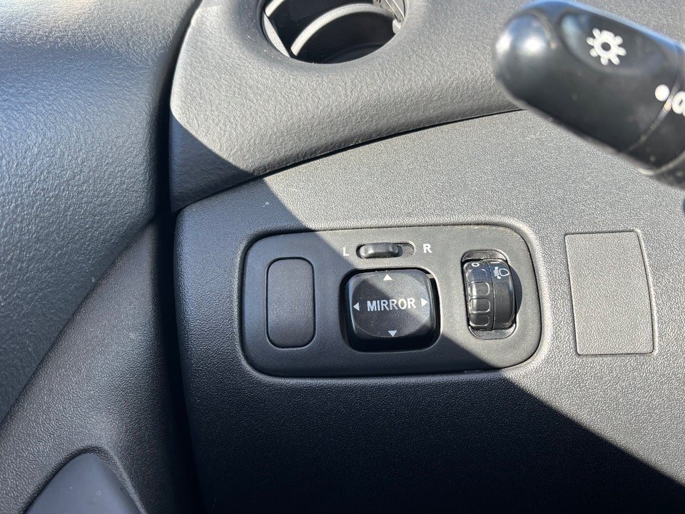Toyota Yaris 1,0 Sol MMT 3d