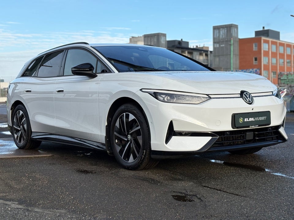 VW ID.7 77 Pro Tourer 5d