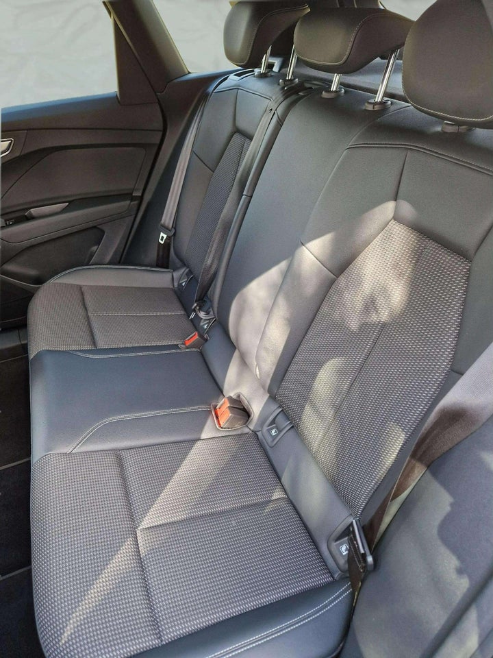 Audi Q4 e-tron 40 Attitude S-line 5d