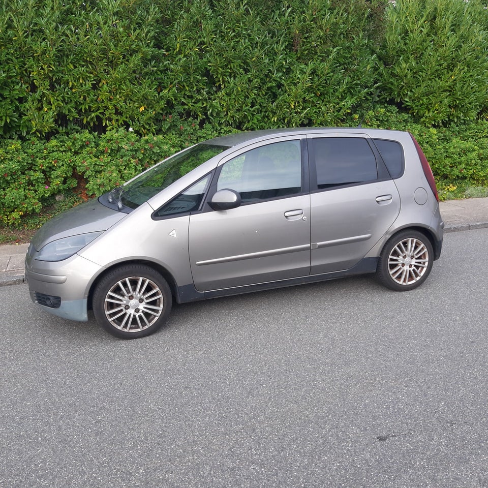 Mitsubishi Colt 1,3 Cash 5d