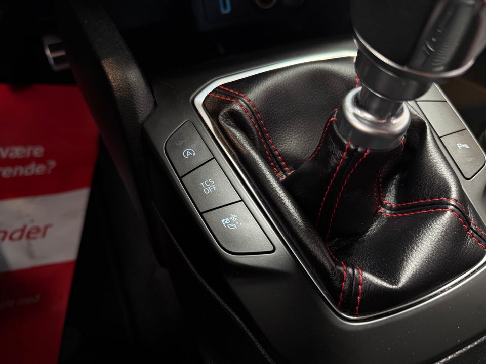 Ford Focus 1,0 EcoBoost mHEV ST-Line stc. 5d
