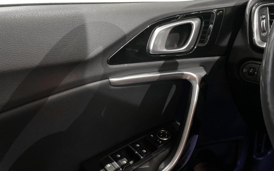 Kia Ceed 1,6 PHEV Upgrade Premium+ Lux SW DCT 5d