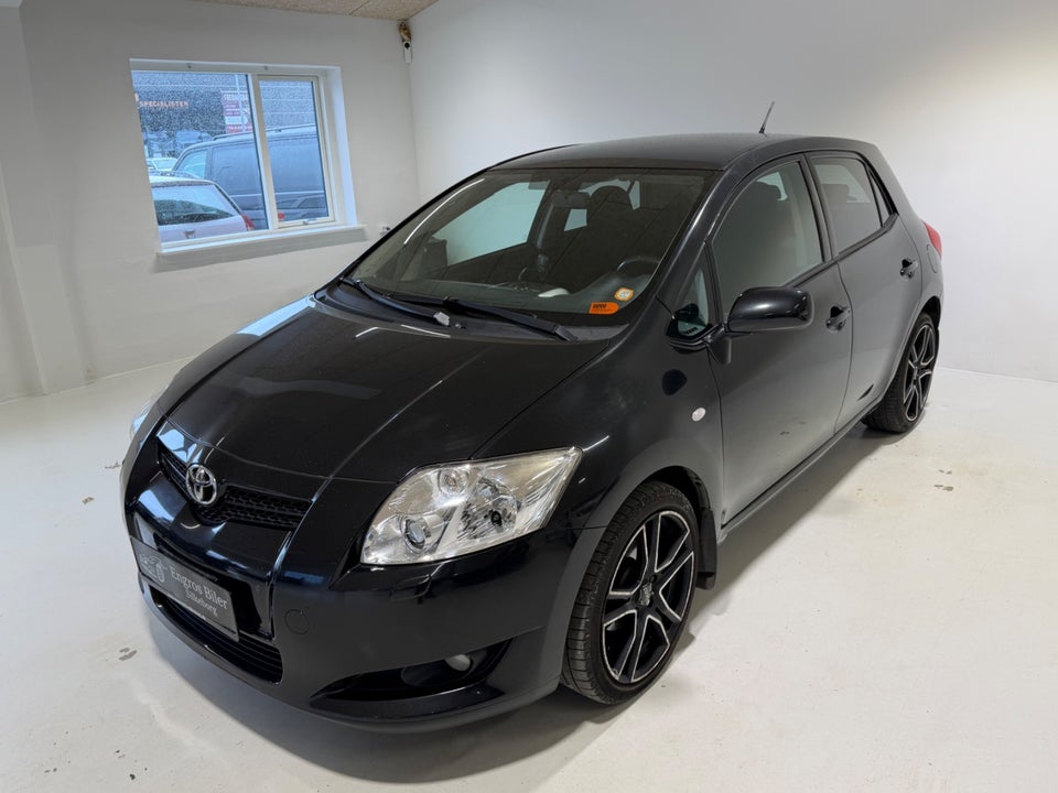 Toyota Auris 1,6 Luna 5d