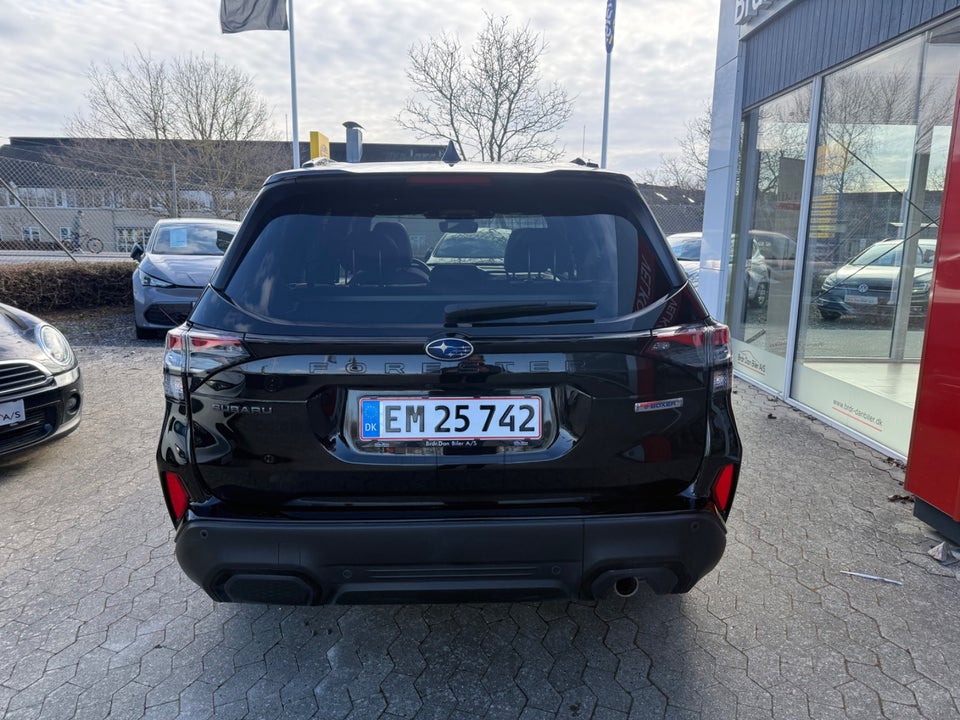 Subaru Forester 2,0 e-Boxer Touring L-tr. 5d