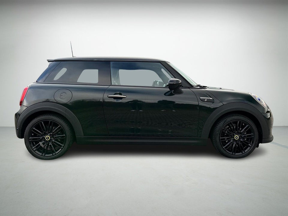 MINI Cooper SE Resolute Edition 3d