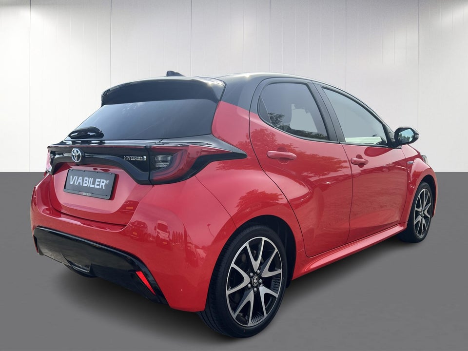 Toyota Yaris 1,5 Hybrid H3 Premier Edition e-CVT 5d