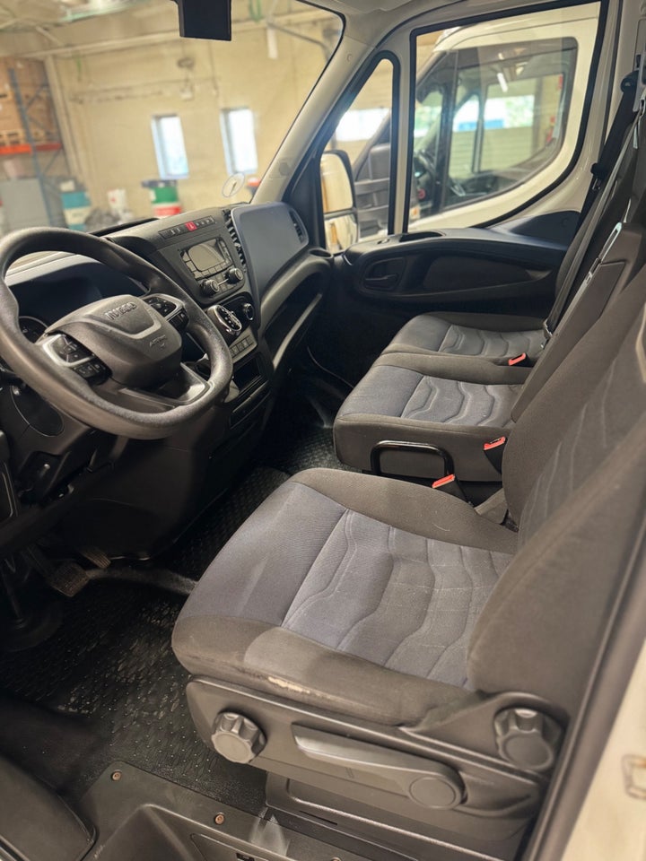 Iveco Daily 2,3 35S14 Alukasse m/lift AG8 2d