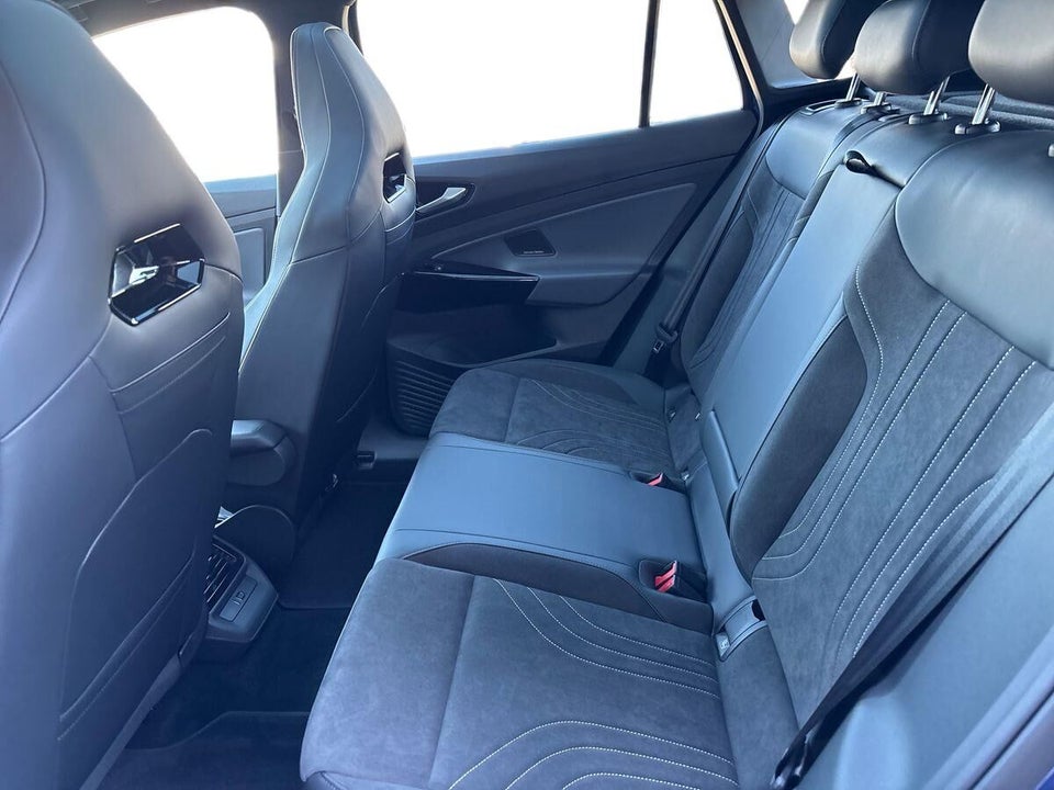 VW ID.4 77 Style+ 5d