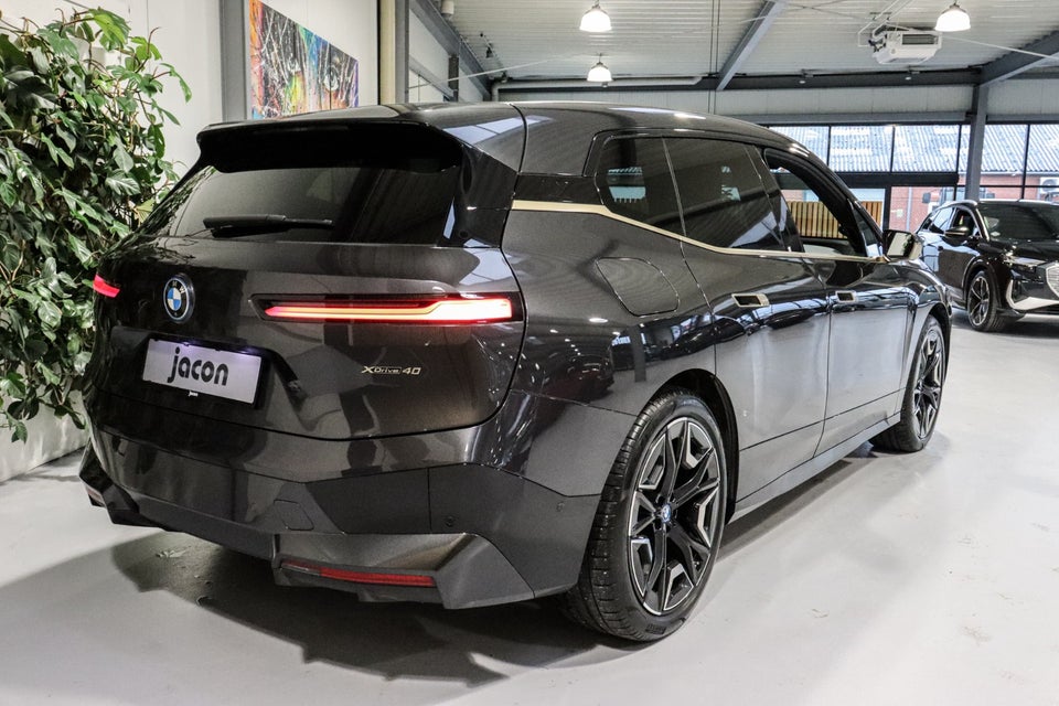 BMW iX xDrive40 M-Sport 5d