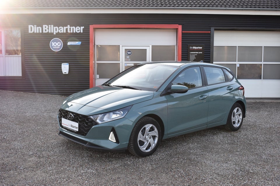 Hyundai i20 1,0 T-GDi Essential DCT 5d