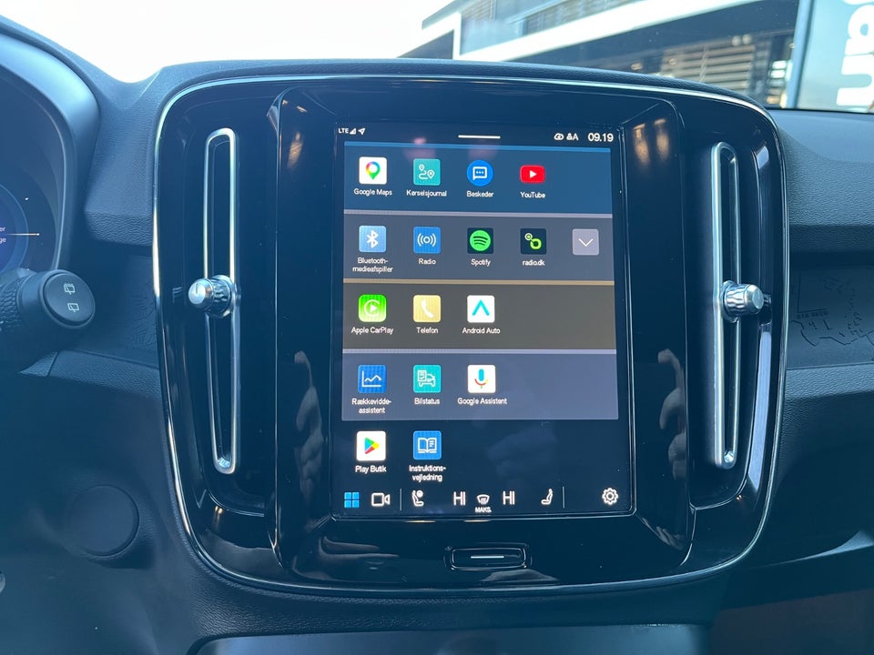 Volvo XC40 P6 ReCharge Core 5d