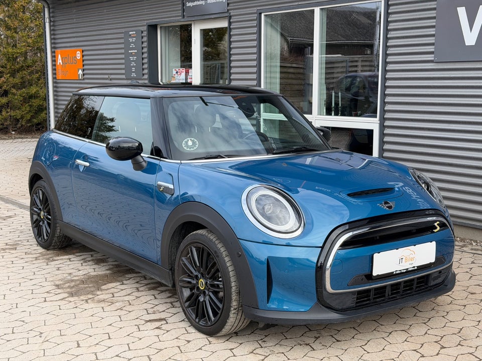 MINI Cooper SE Maximise 3d