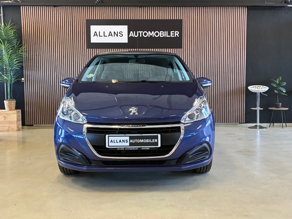 Peugeot 208 1,2 VTi 82 Allure Sky 5d
