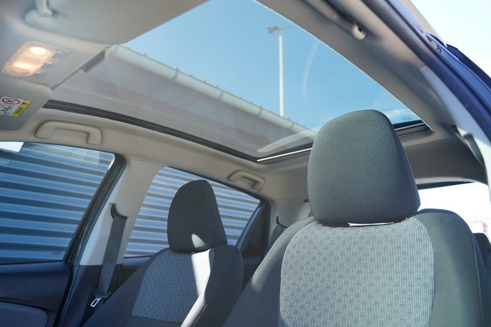 Toyota Yaris 1,3 VVT-i Skyview 5d