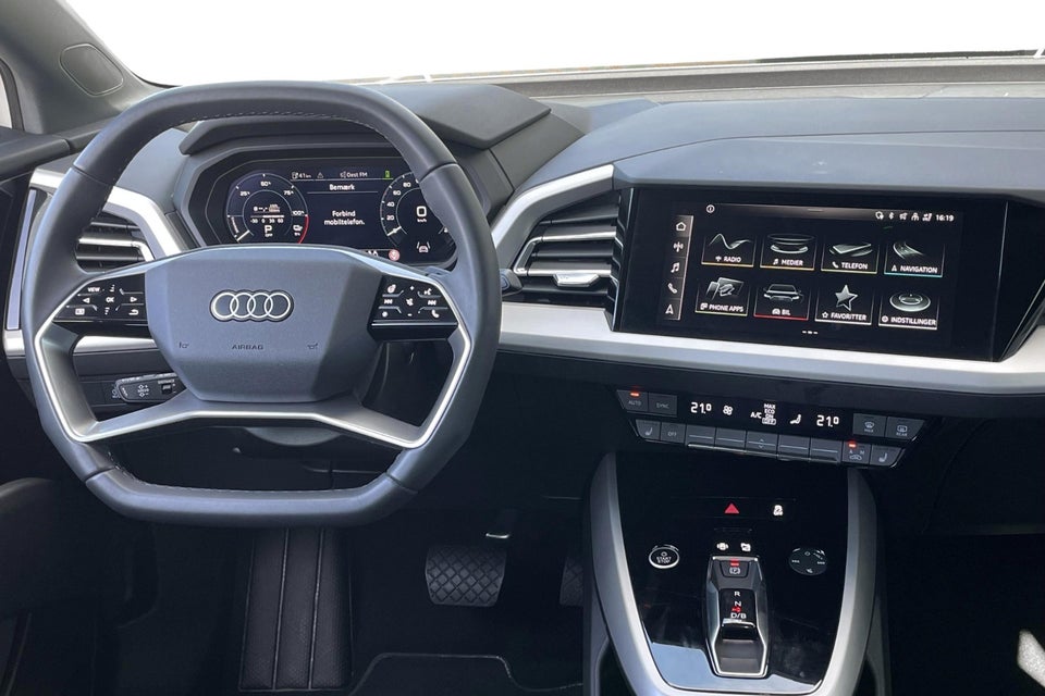 Audi Q4 e-tron 40 Attitude 5d