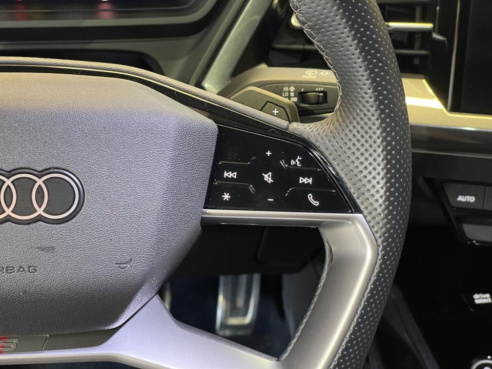 Audi Q4 e-tron 40 S-line Sportback 5d