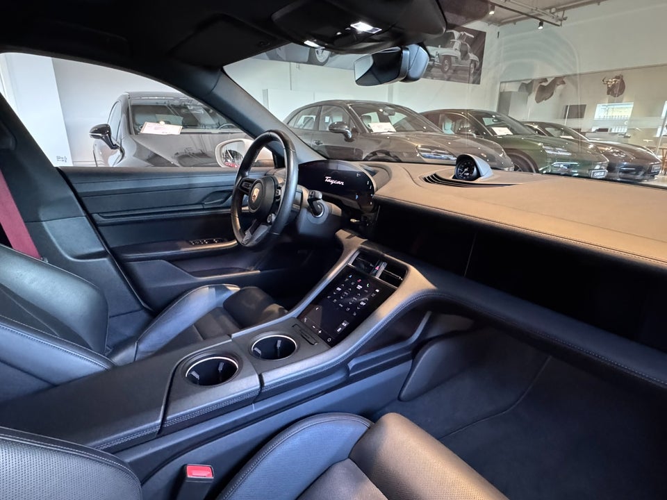 Porsche Taycan 4S Performance+ 4d