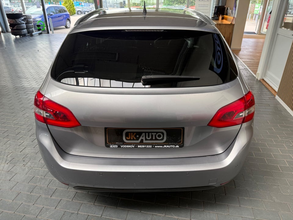 Peugeot 308 1,6 BlueHDi 120 Allure Limited SW 5d